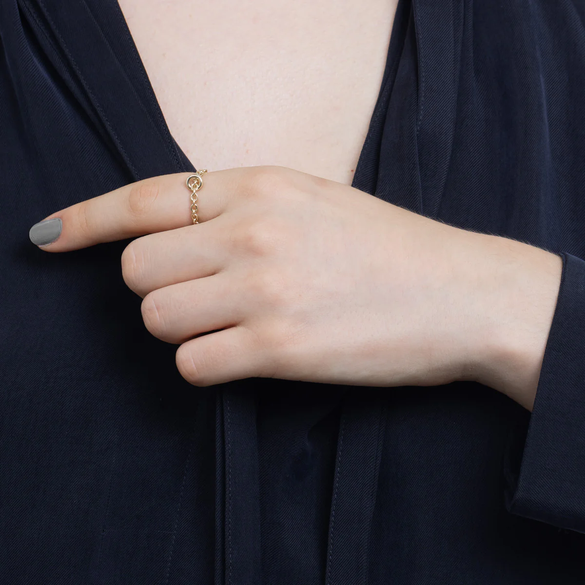 18K ALL ABOUT BASICS Chain Ring Medium size - Image 4