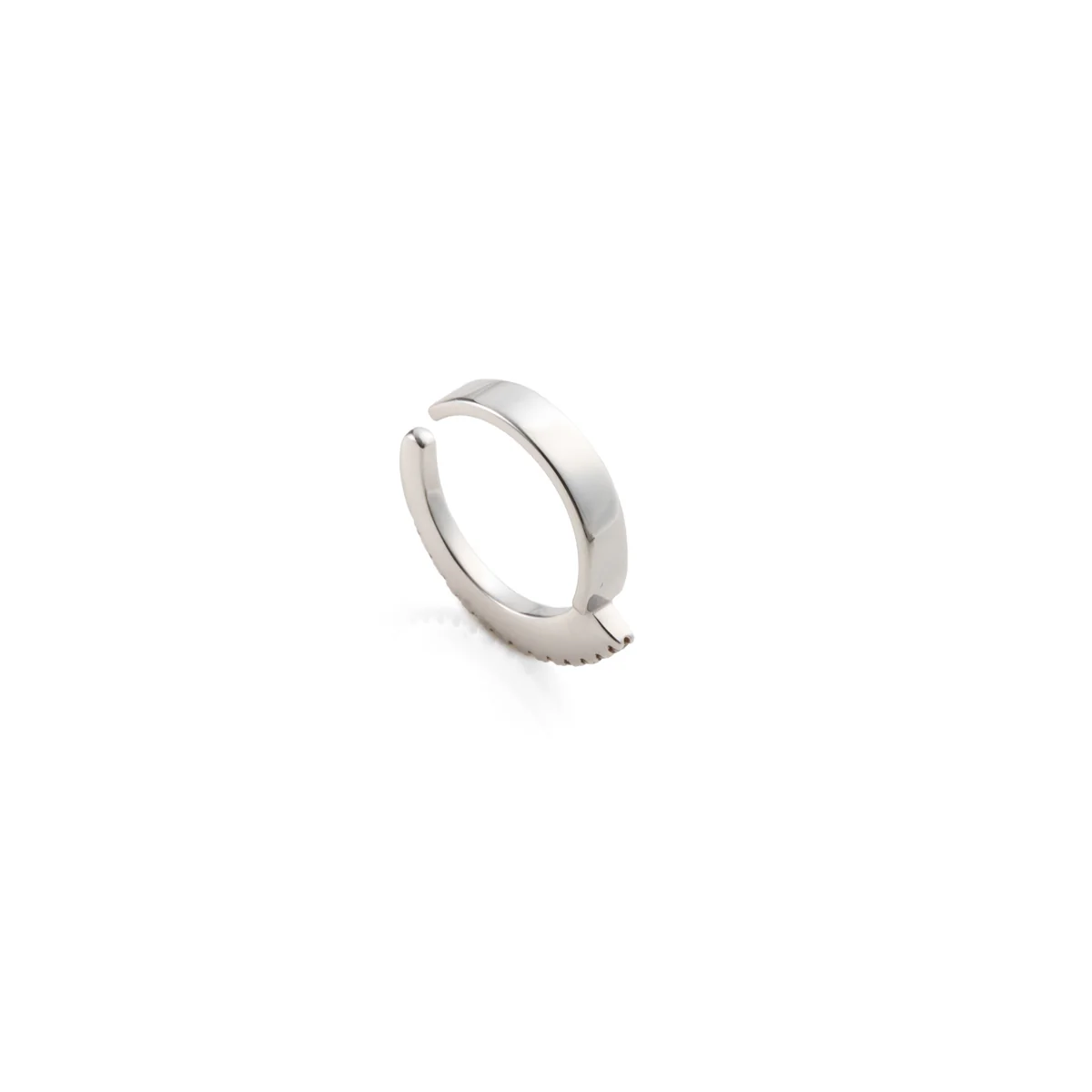 BELUGA Diamond Ear Cuff - Image 3