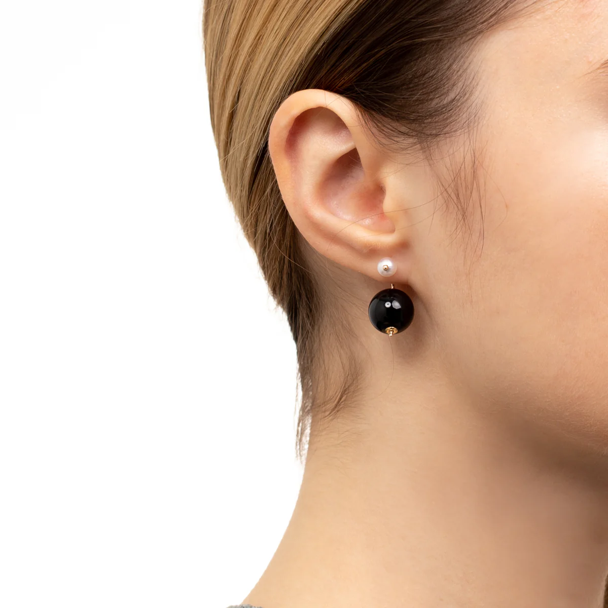 【Made-To-Order】BUMBLE BEE Akoya Pearl Earring w/ Onyx Backing - Image 5