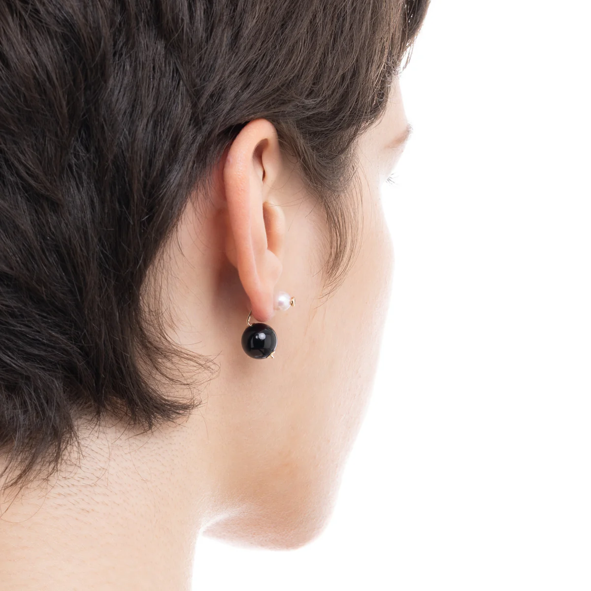 BELUGA Diamond Pearl Earring with Onyx Backing - Image 6