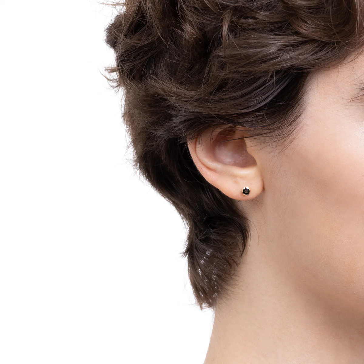 【Made-To-Order】 BIRD OF PARADISE Bird's Eye Stud Earring in Jet Black - Image 2
