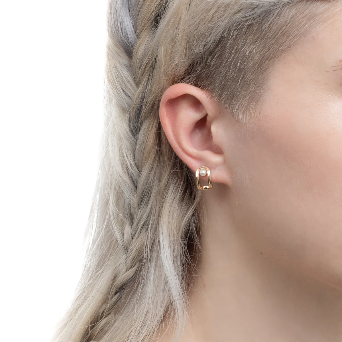 BELUGA Pearl Earring - Image 4