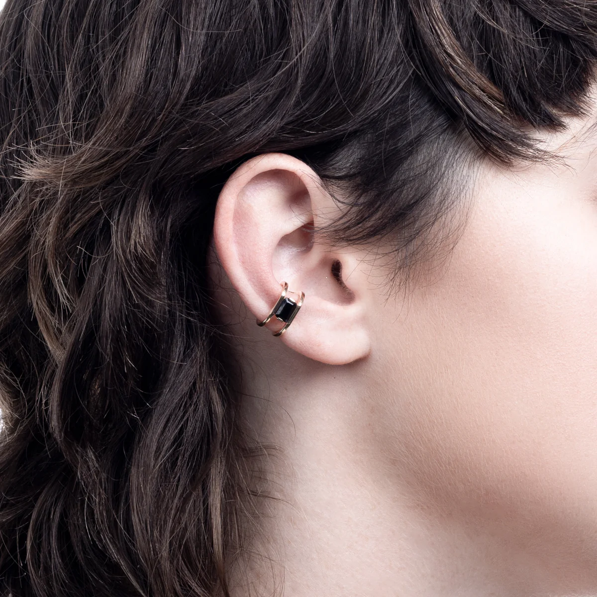 BIRD OF PARADISE Onyx Ear Cuff - Image 2