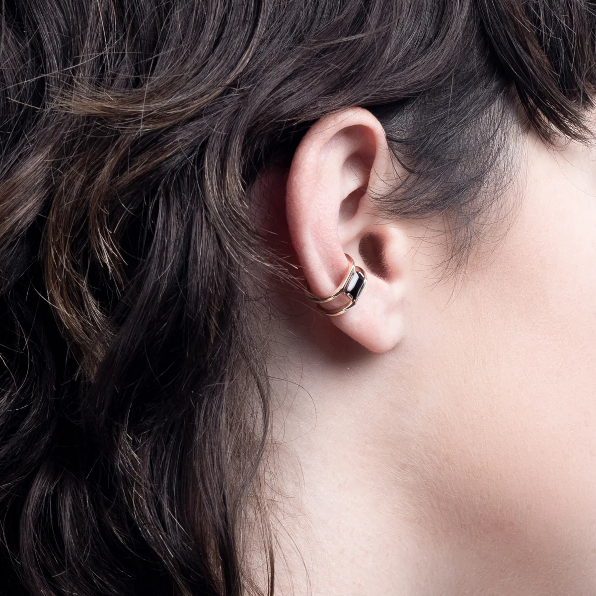 BIRD OF PARADISE Onyx Ear Cuff - Image 6