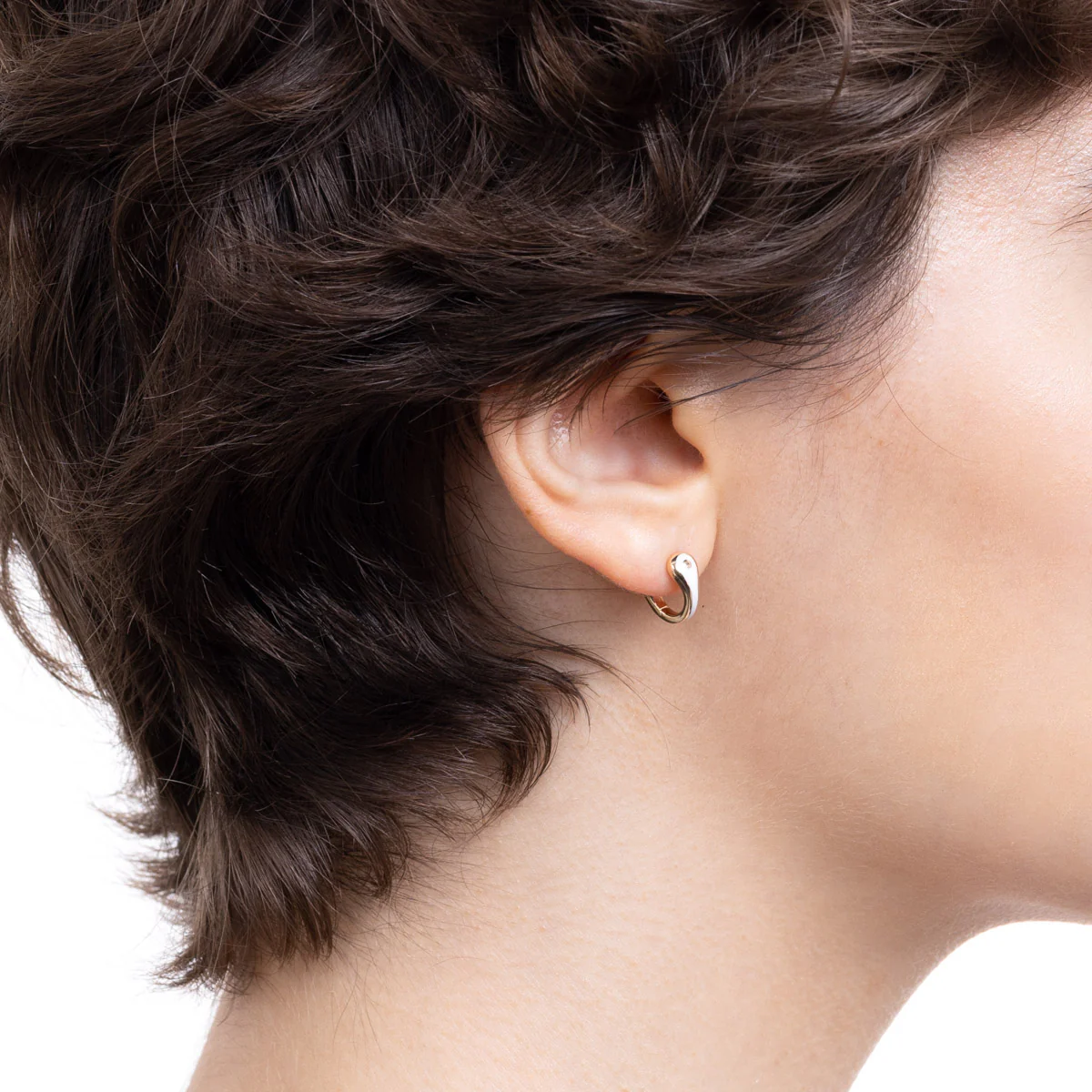 BIRD OF PARADISE Hoop Earring in Ivory White - Image 5