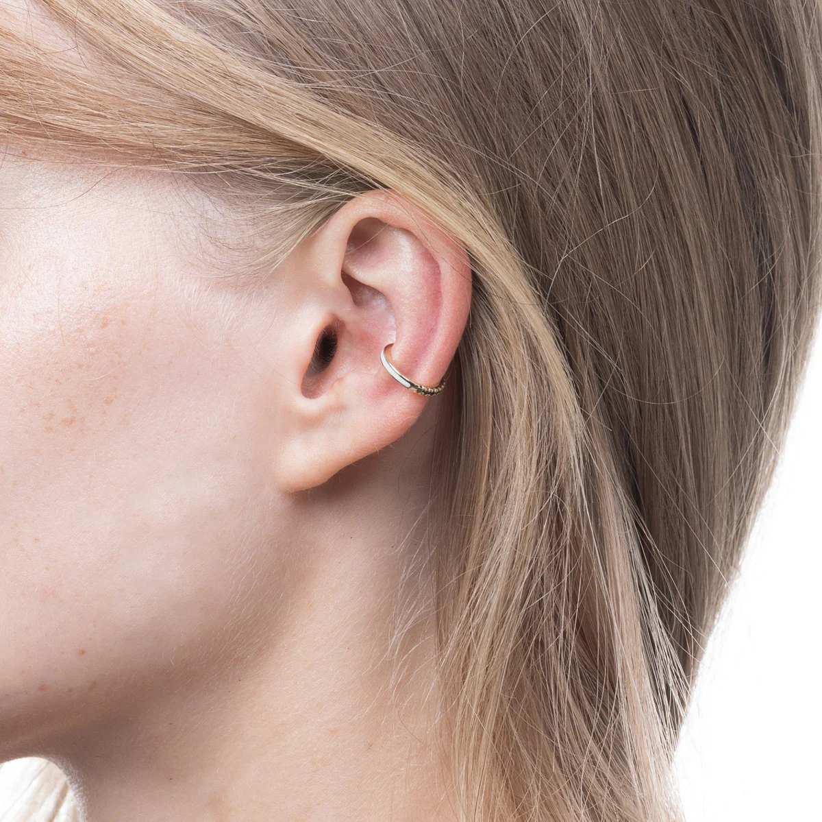 BIRD OF PARADISE Black Diamond Ear Cuff in Ivory White - Image 5