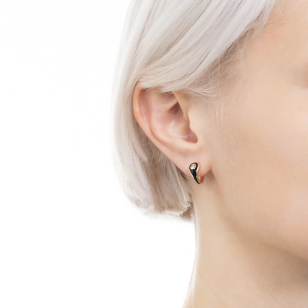 BIRD OF PARADISE Enamel Diamond Hoop Earring in Jet Black - Image 5