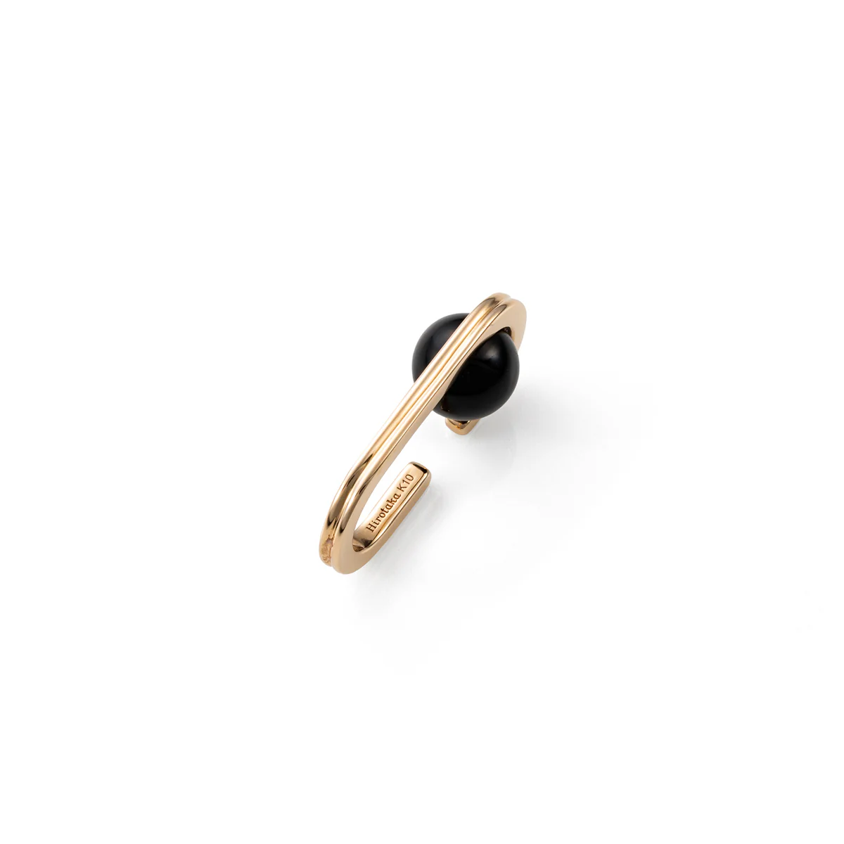 BELUGA Onyx Ear Cuff - Image 3