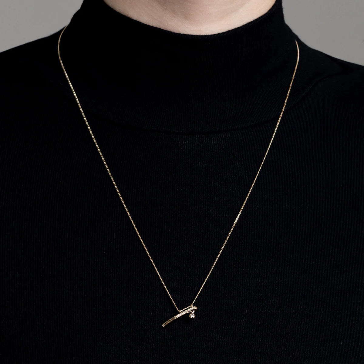 DROSERA Diamond Short Bar Necklace - Image 2