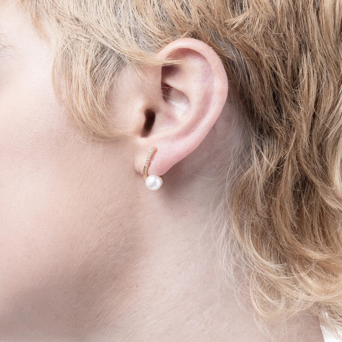 DROSERA  Diamond Akoya Pearl Earring - Image 6