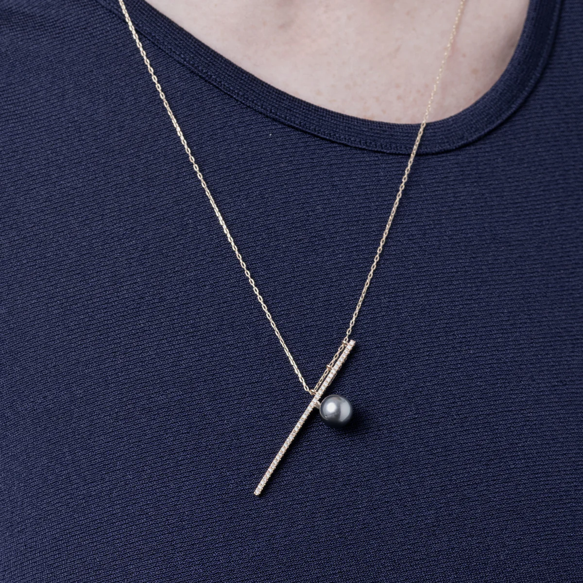 DROSERA  Diamond Tahiti Pearl Long Bar Necklace - Image 2