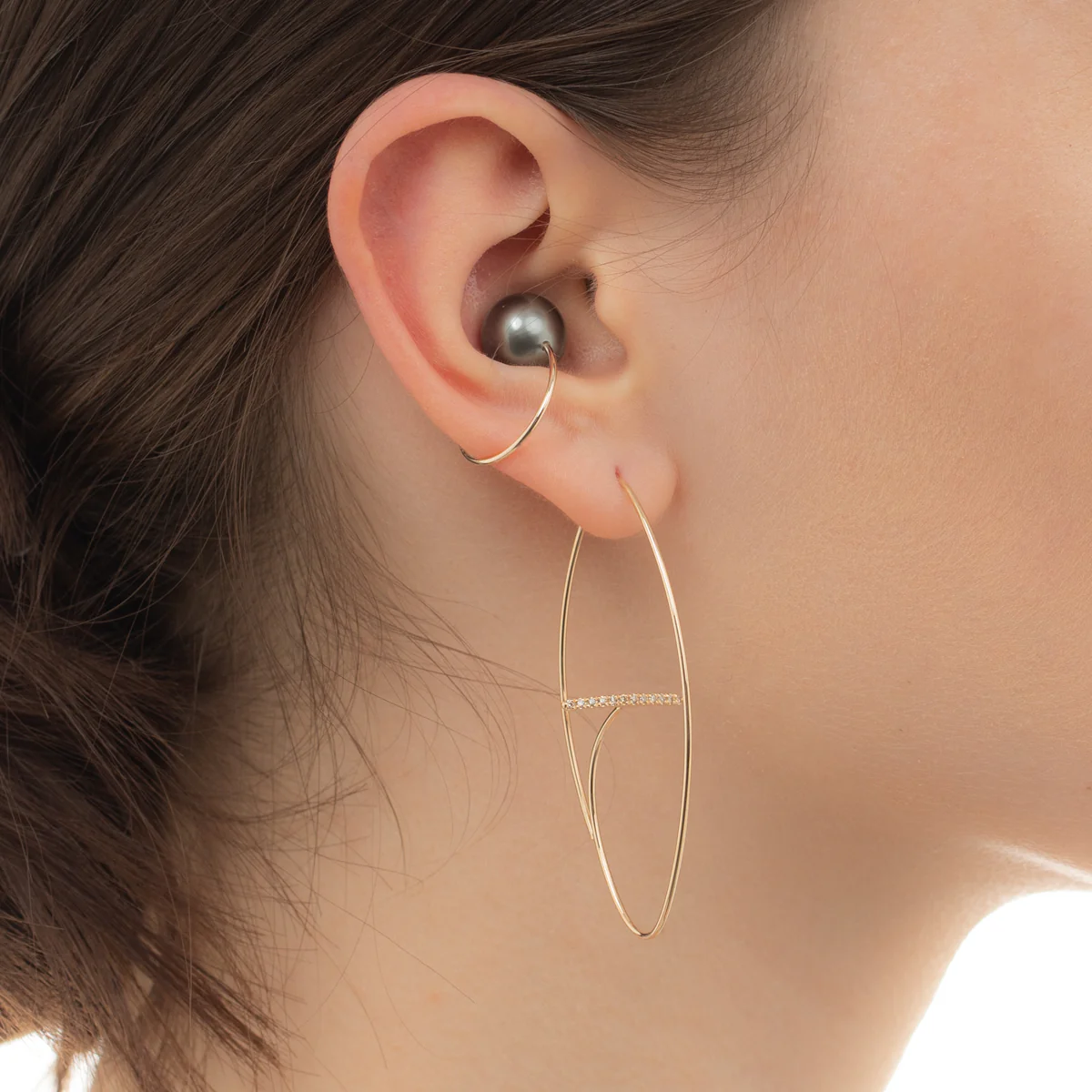GOSSAMER Diamond Bar Floating Oval Earring Large size - Image 4