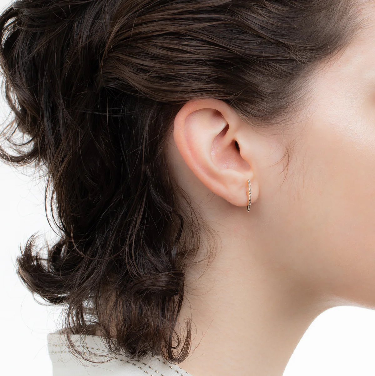 GOSSAMER Black and White Diamond Short Bar Earring - Image 2