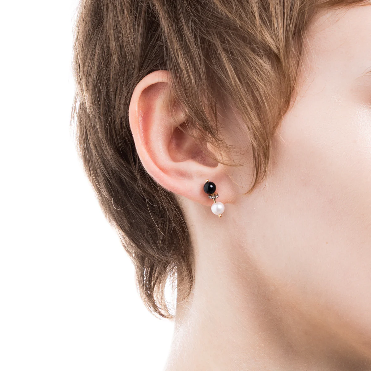HONEY ANT Akoya Pearl Onyx Diamond Earring - Image 4