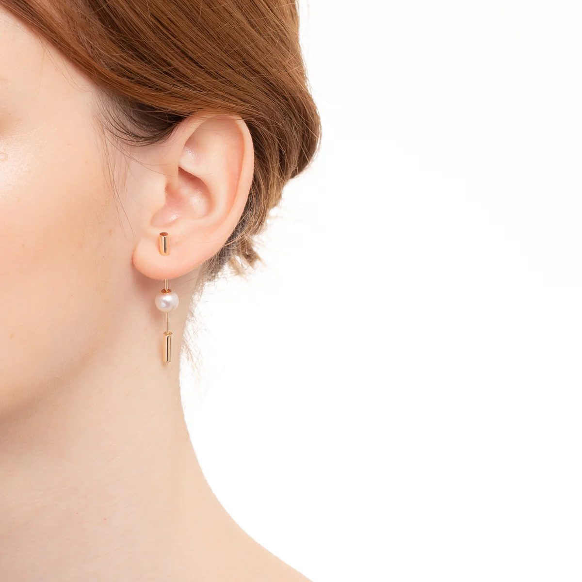 Short SPEAR Earring, Pearl - Image 5