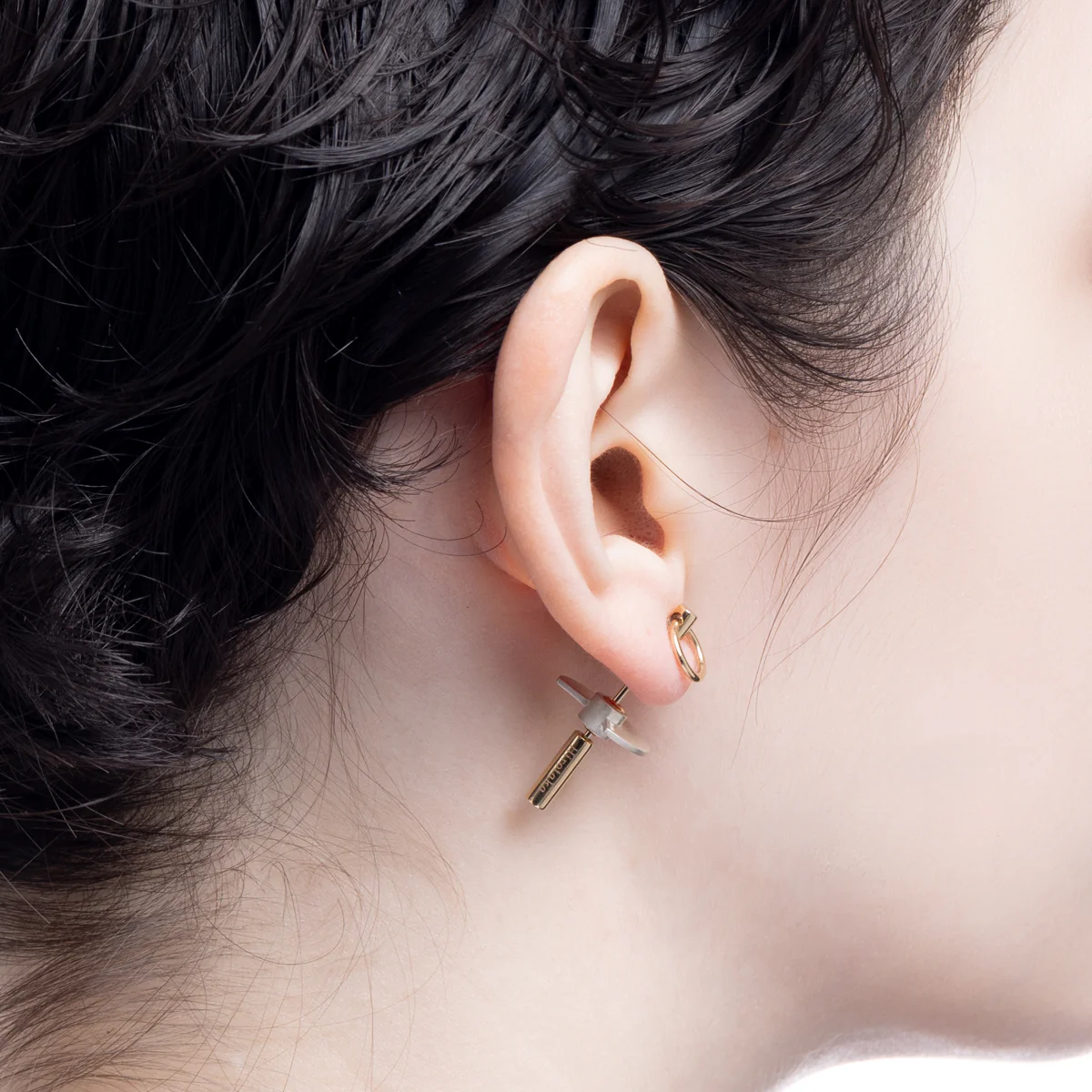 SPEAR Door Knocker Earring Small size, Silver Bird Disk - Image 5