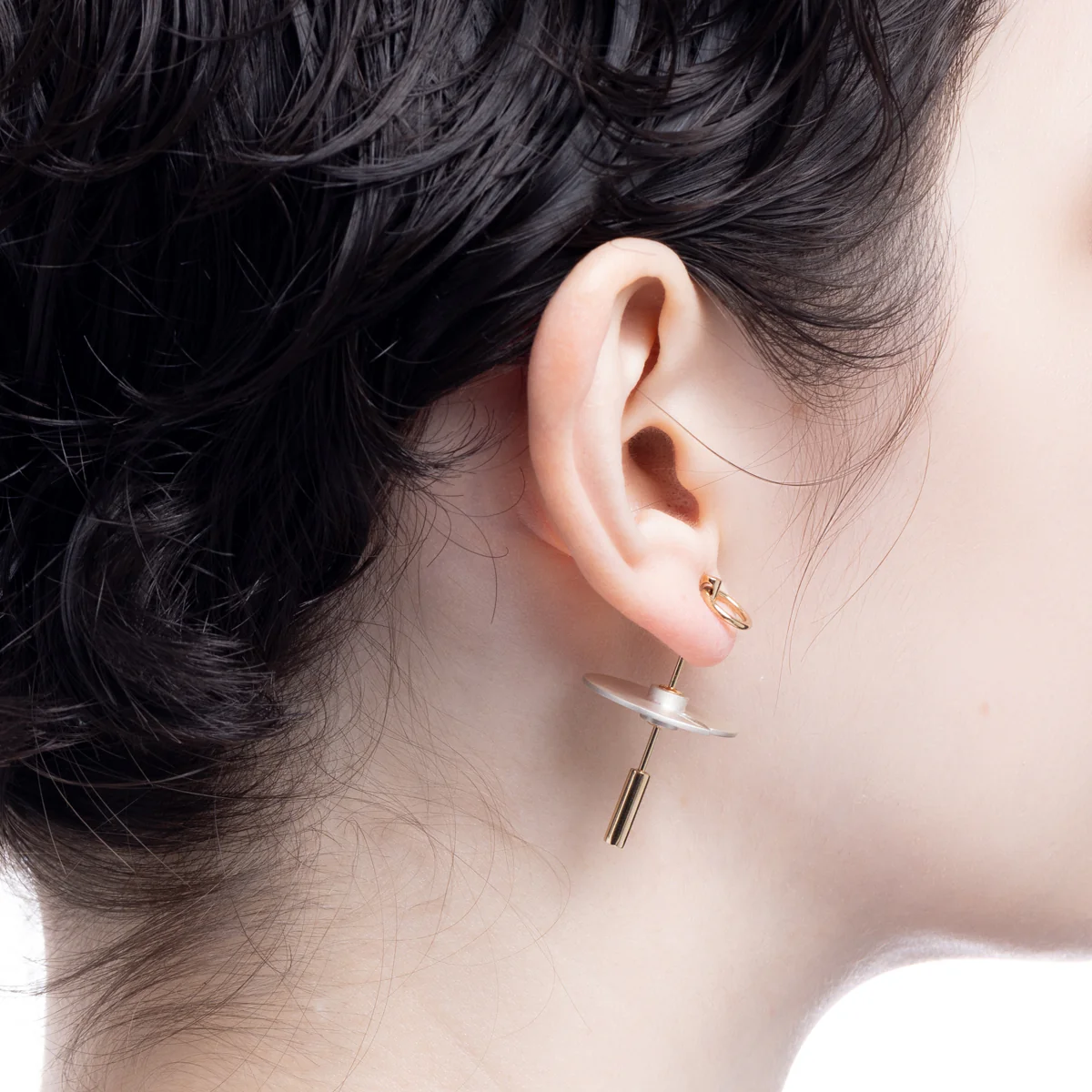 SPEAR Door Knocker Earring Medium size, Silver Bird Disk - Image 5