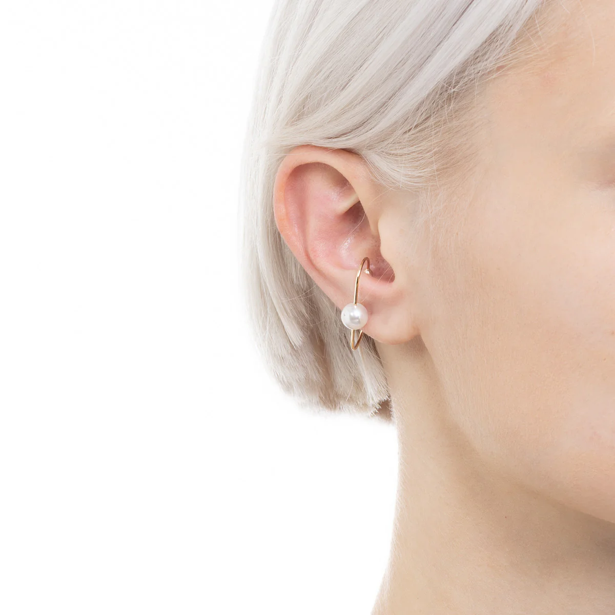 MIRÓ Akoya Pearl Ear Cuff Medium size - Image 5