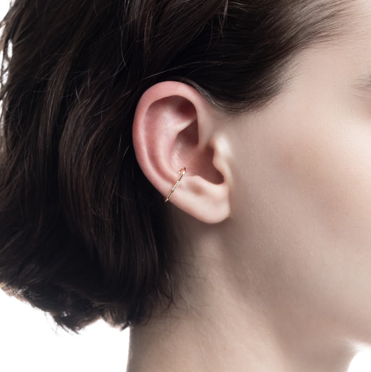 MIRÓ Diamond Oblong Ear Cuff - Image 3