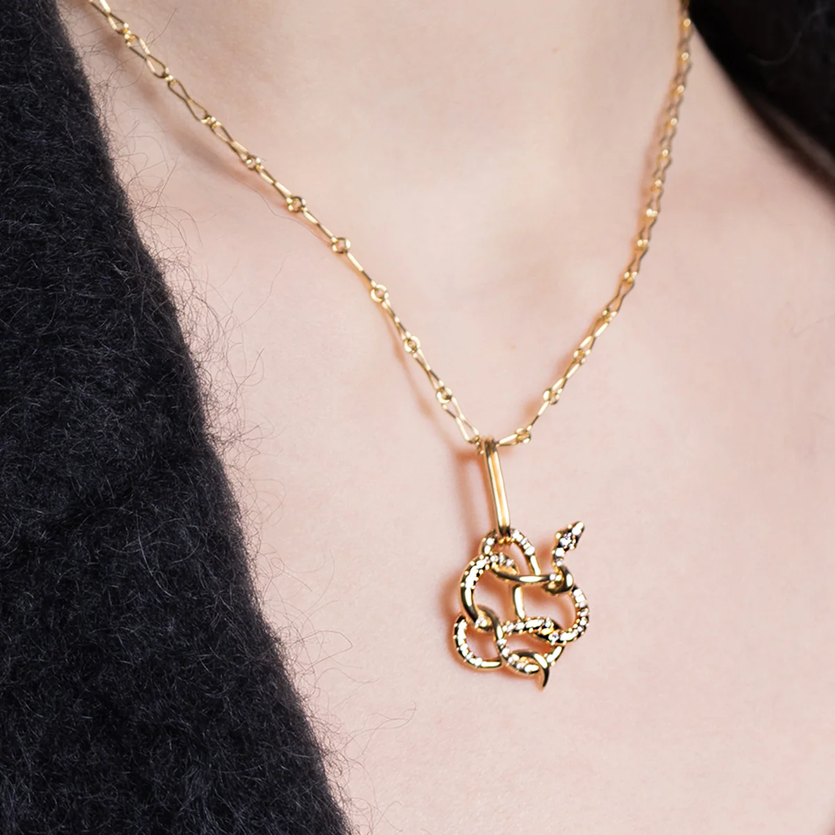 18K SNAKE KNOT Diamond Charm - Image 2