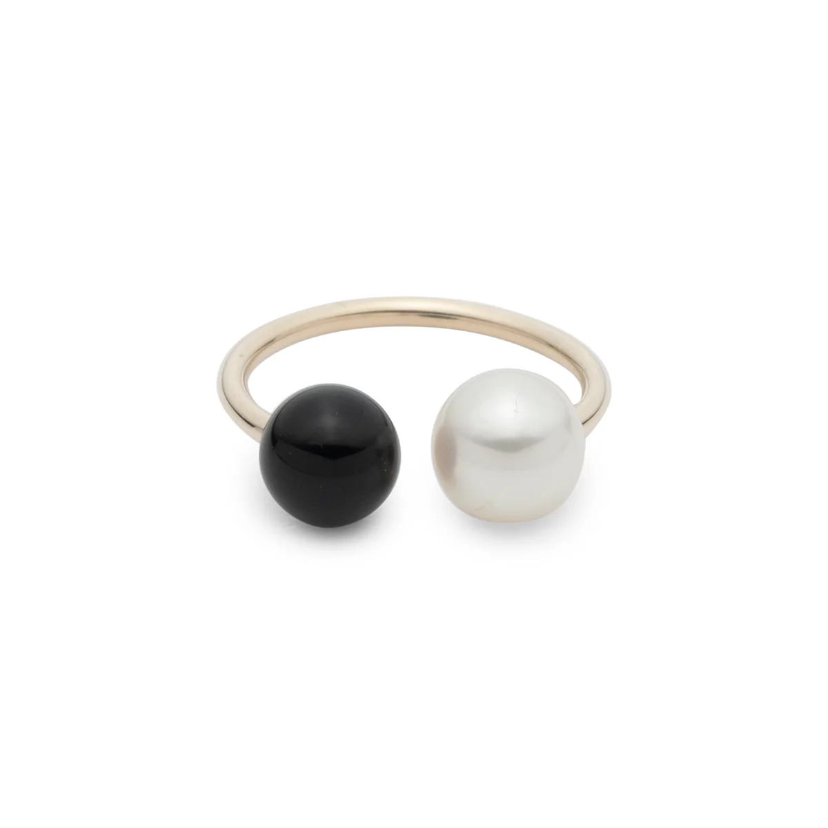 Onyx Akoya Pearl Ear Cuff Small size - Image 4