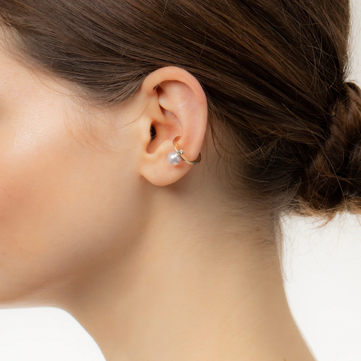 BUMBLE BEE Akoya Pearl Diamond Ear Cuff - Image 2