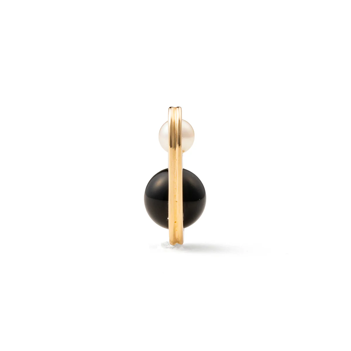 BELUGA Akoya Pearl Onyx Earring - Image 4
