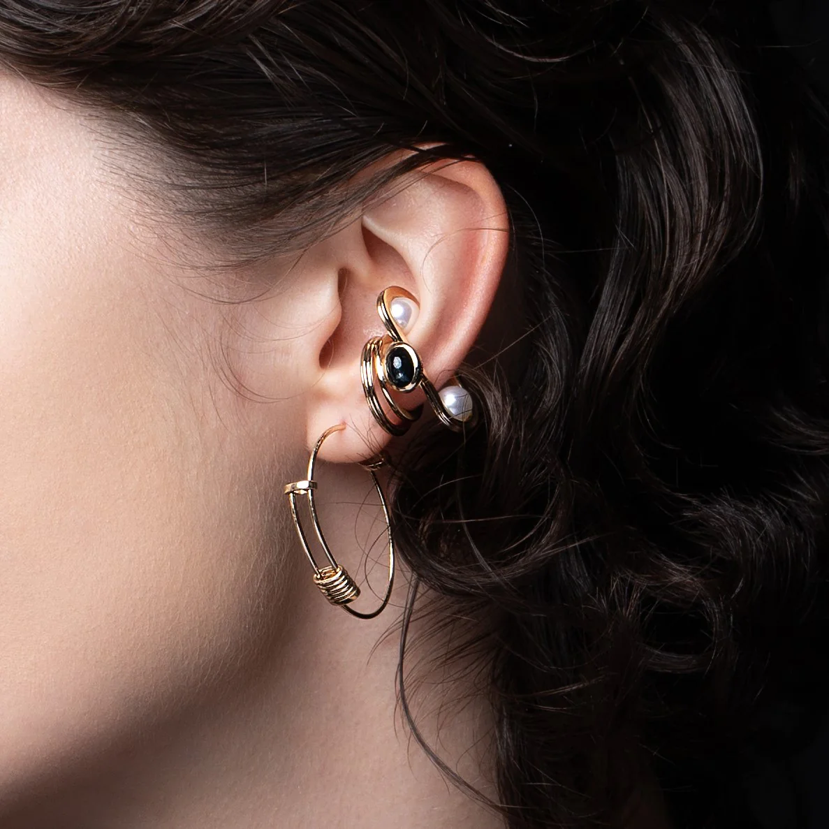 BELUGA Akoya Pearl Ear Cuff - Image 7