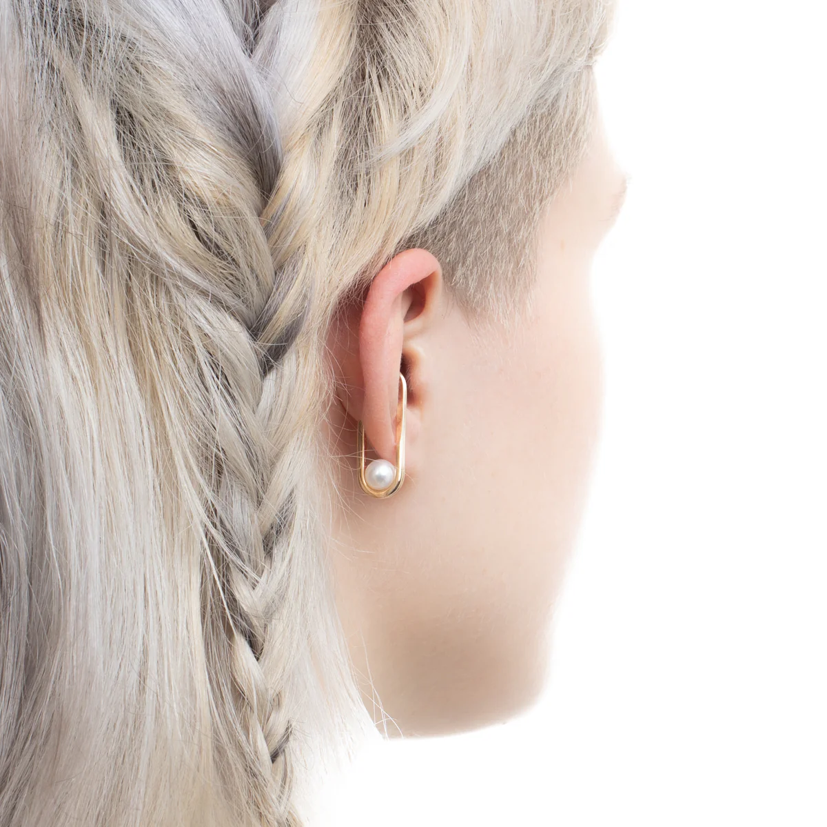 BELUGA Onyx Akoya Pearl Ear Cuff - Image 6