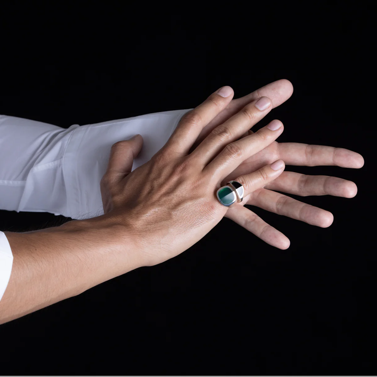 EQUINOX-Pyramid Green Agate Ring Medium size - Image 5