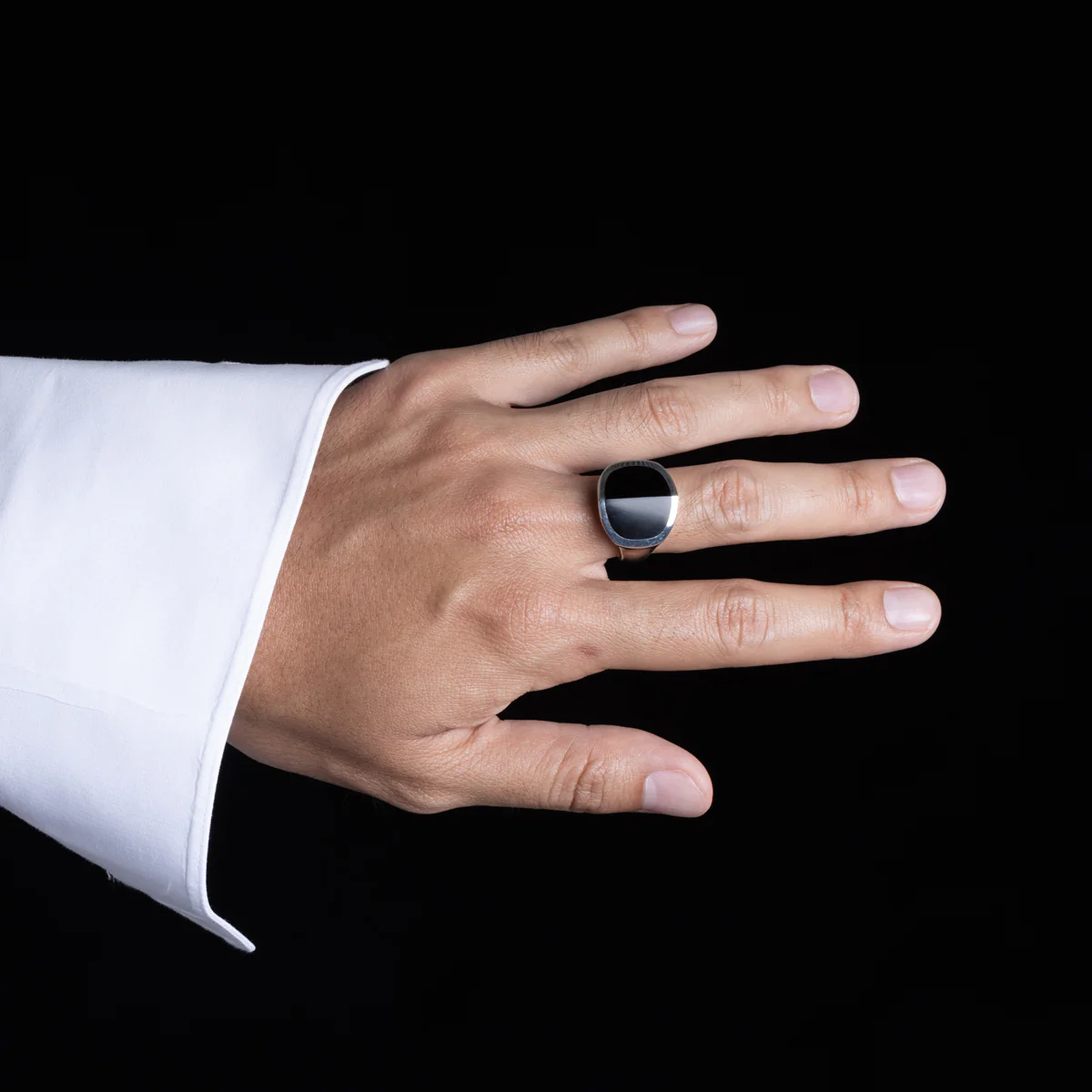EQUINOX-Pyramid Onyx Ring Large size - Image 7