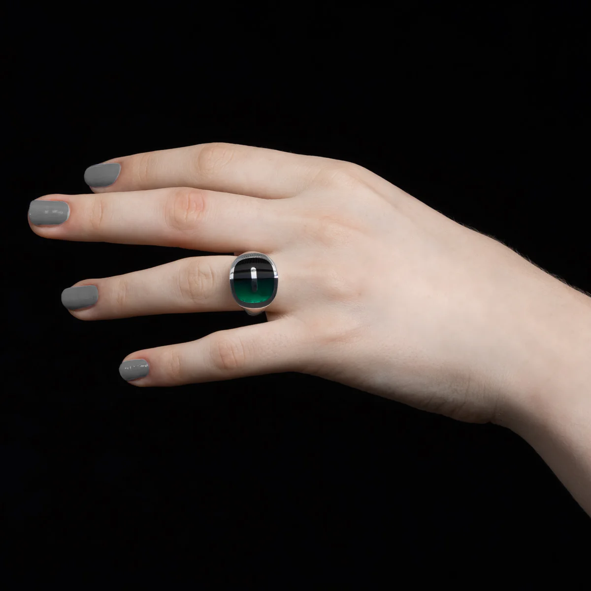 EQUINOX-Pyramid Onyx Green Agate Ring - Image 2