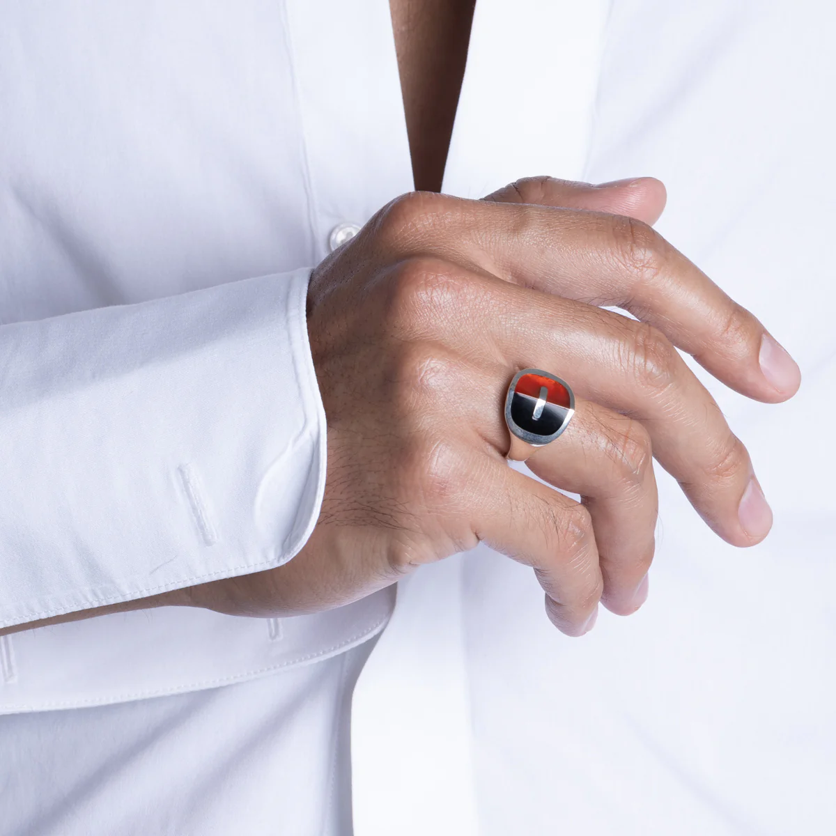 【Made-To-Order】EQUINOX-Pyramid Onyx Carnelian Ring - Image 2
