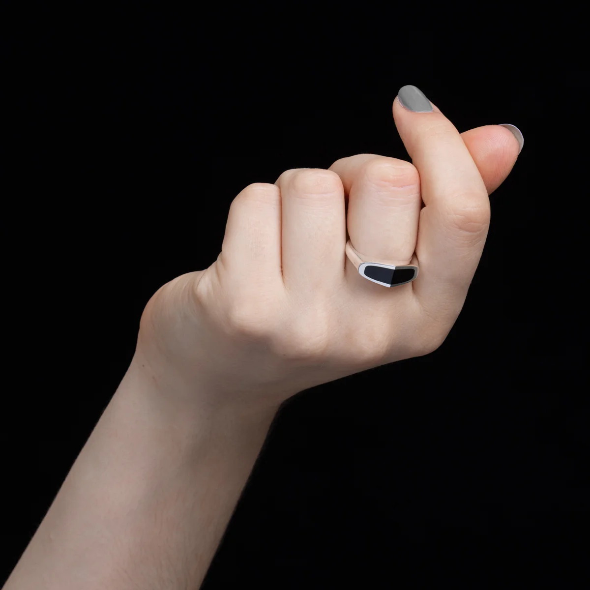 【Made-To-Order】EQUINOX-Pyramid Onyx Ring - Image 2