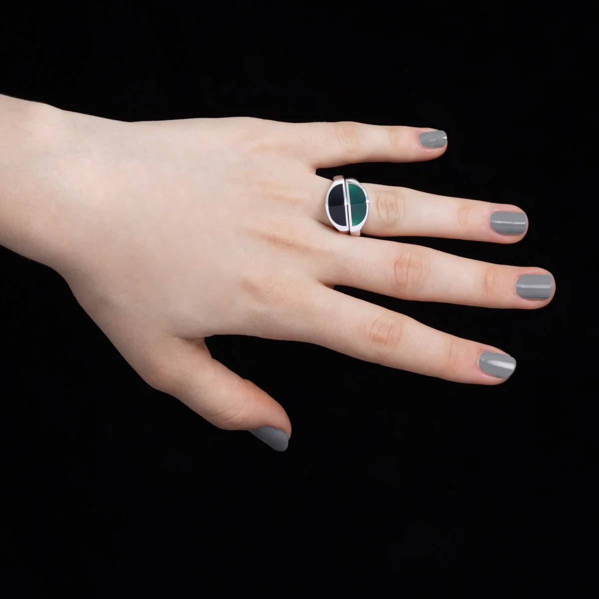 【Made-To-Order】EQUINOX-Pyramid Onyx Ring - Image 8