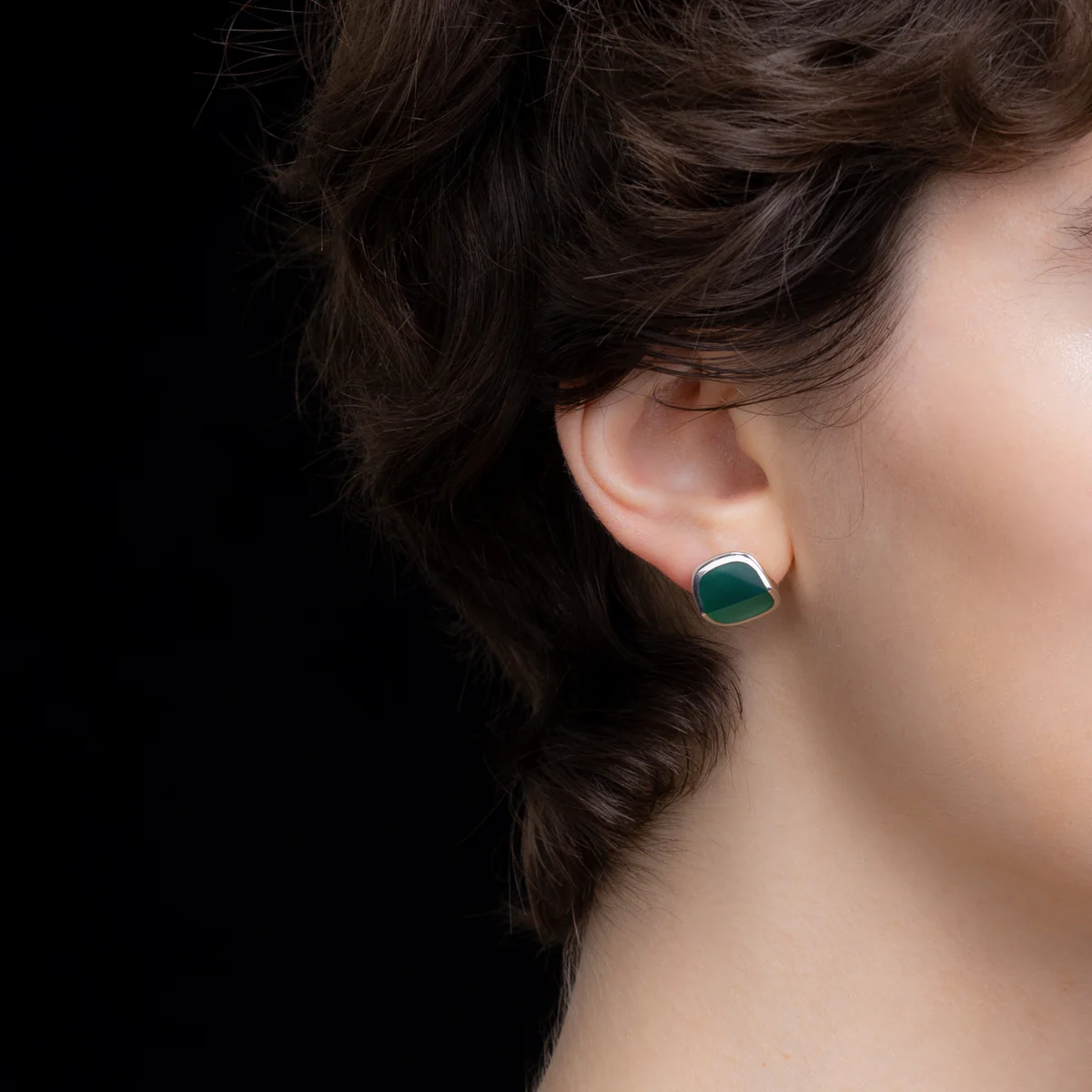 EQUINOX-Pyramid Green Agate Earring - Image 2