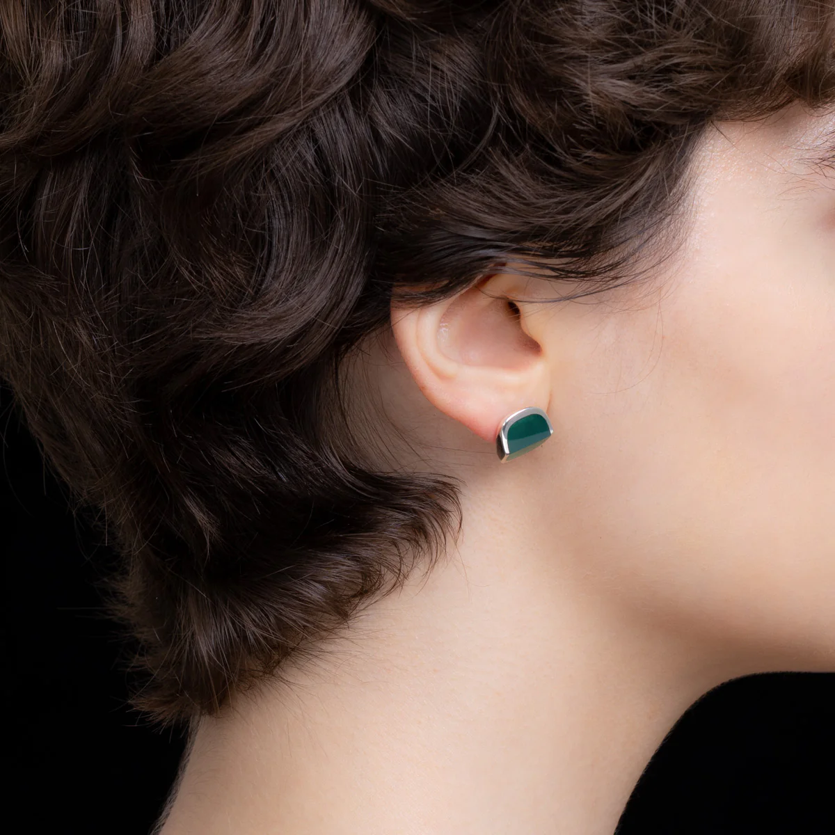 EQUINOX-Pyramid Green Agate Earring - Image 4