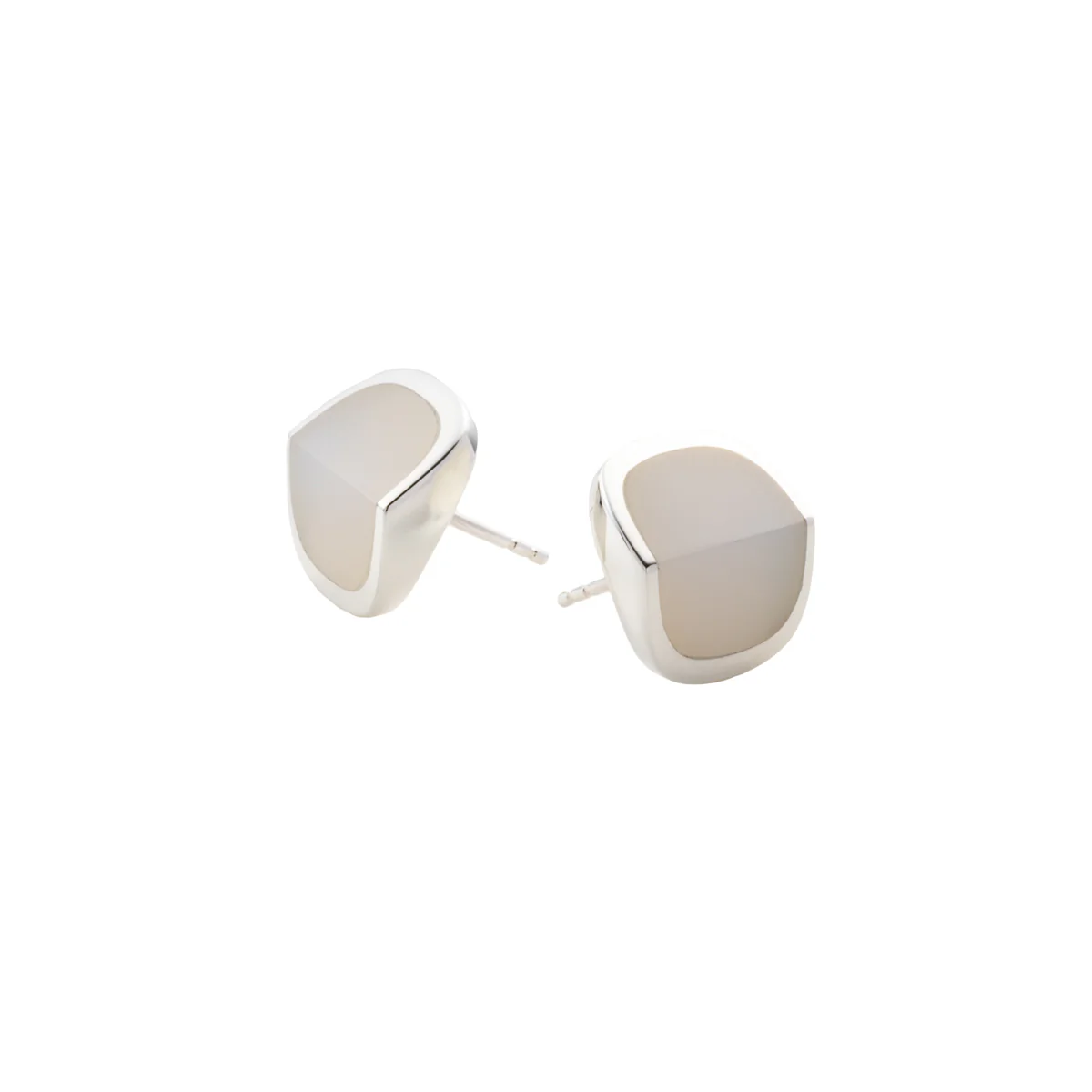 EQUINOX-Pyramid White Agate Earring - Image 3