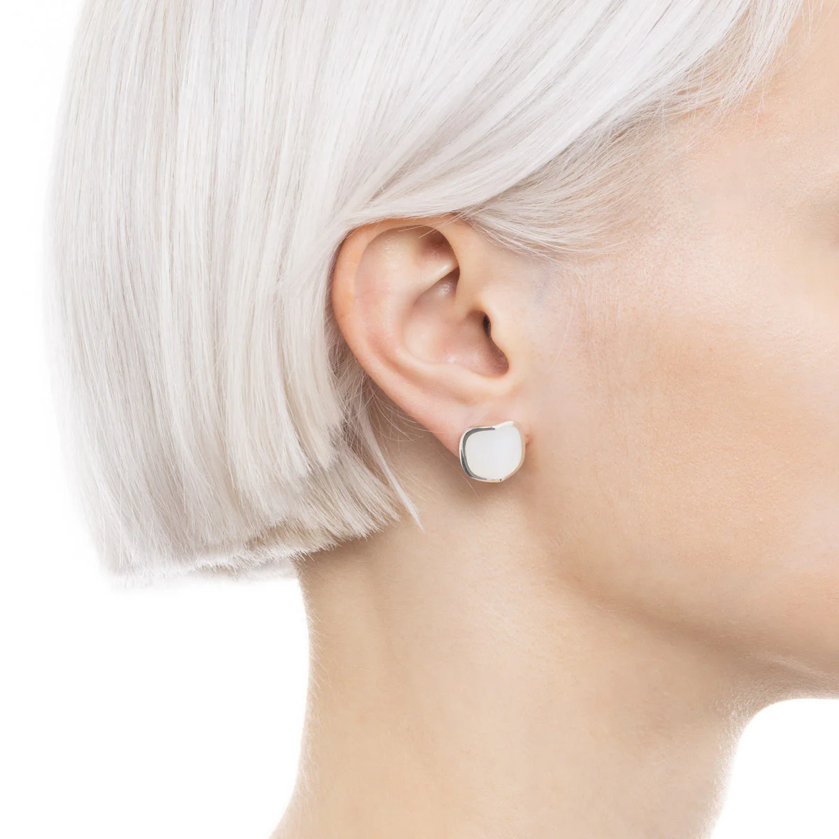 EQUINOX-Pyramid White Agate Earring - Image 5