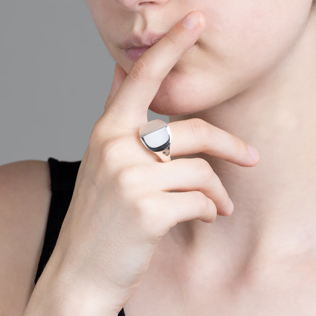 【Made-To-Order】EQUINOX-Pyramid Half Moon White Agate Ring - Image 2