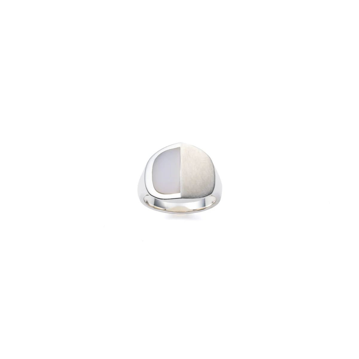 【Made-To-Order】EQUINOX-Pyramid Half Moon White Agate Ring - Image 3