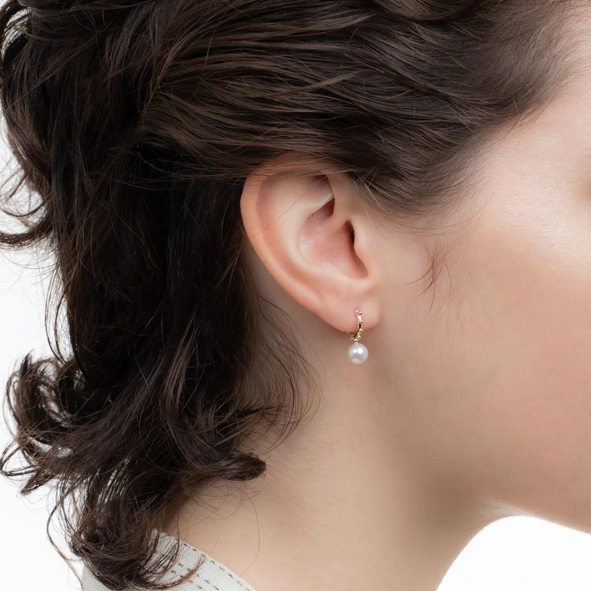 SEA ANEMONE Akoya Pearl Huggie Hoop Earring Small size - Image 2