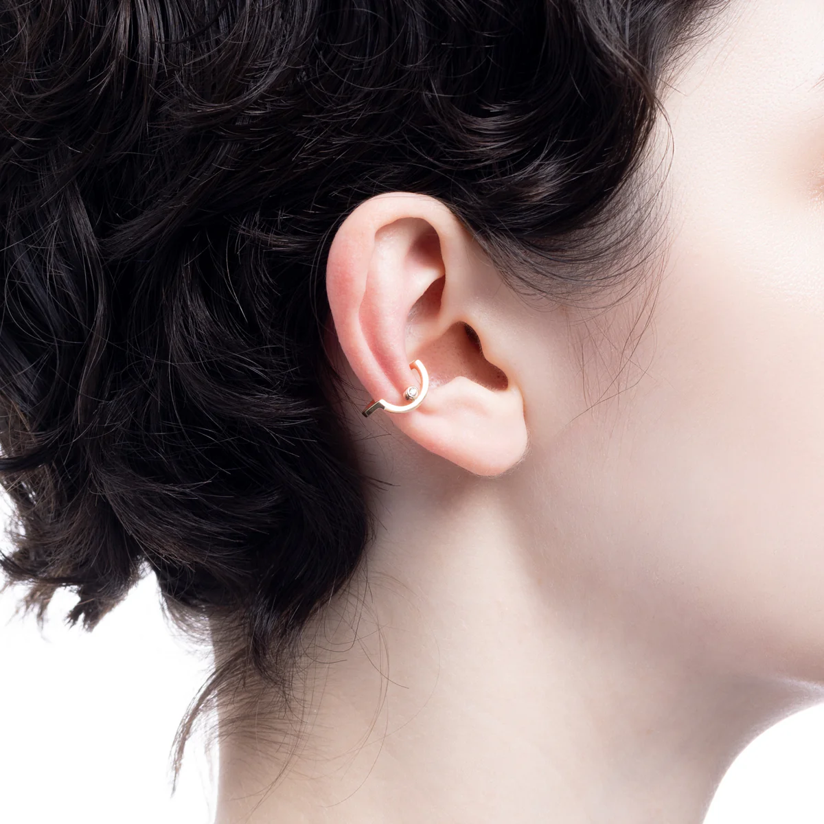 TREEHOPPER Bezel Diamond Ear Cuff Small size - Image 3