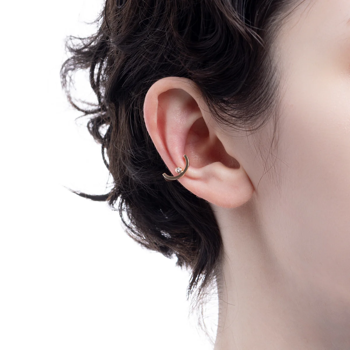 TREEHOPPER Bezel Diamond Ear Cuff Small size - Image 4